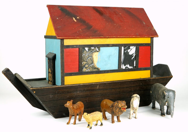 EARLY 20th CENTURY WOODEN NOAHS ARK TOY WITH CARVED ANIMAL FIGURES