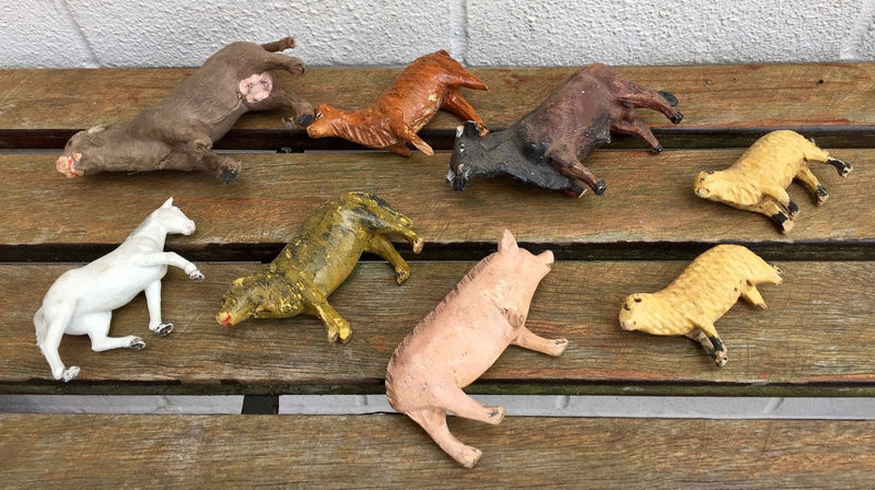 EARLY 20th CENTURY WOODEN NOAHS ARK TOY WITH CARVED ANIMAL FIGURES