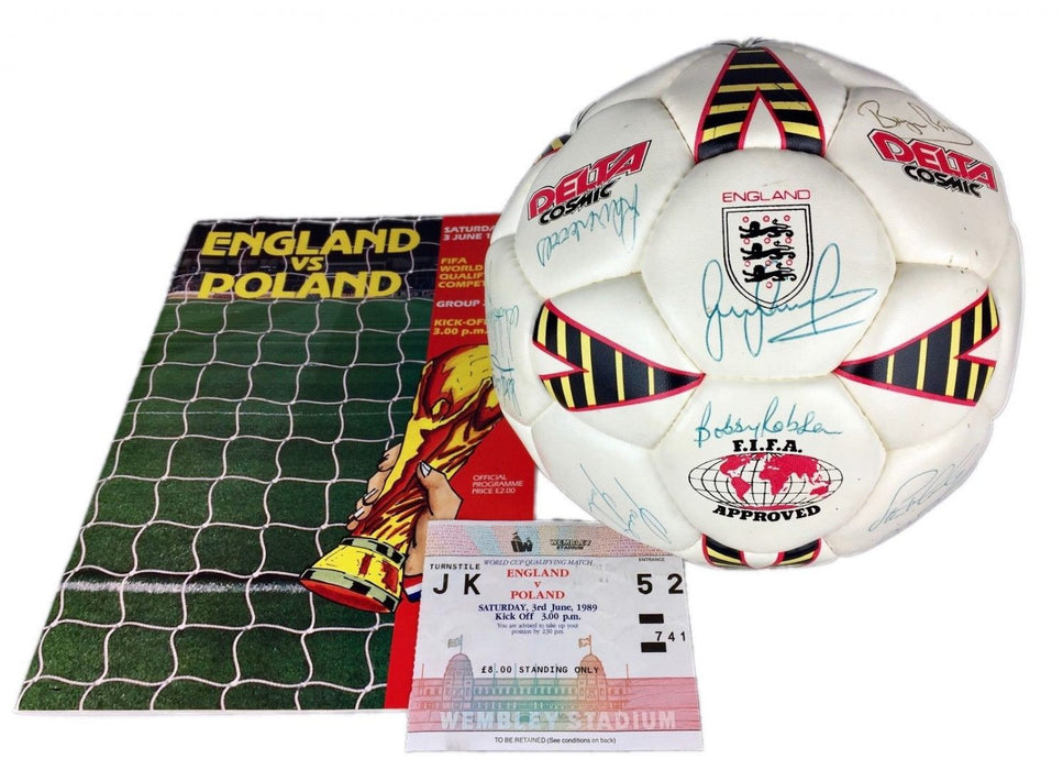 ENGLAND v POLAND, WORLD CUP 1989 - SQUAD TEAM SIGNED FIFA APPROVED MATCH FOOTBALL