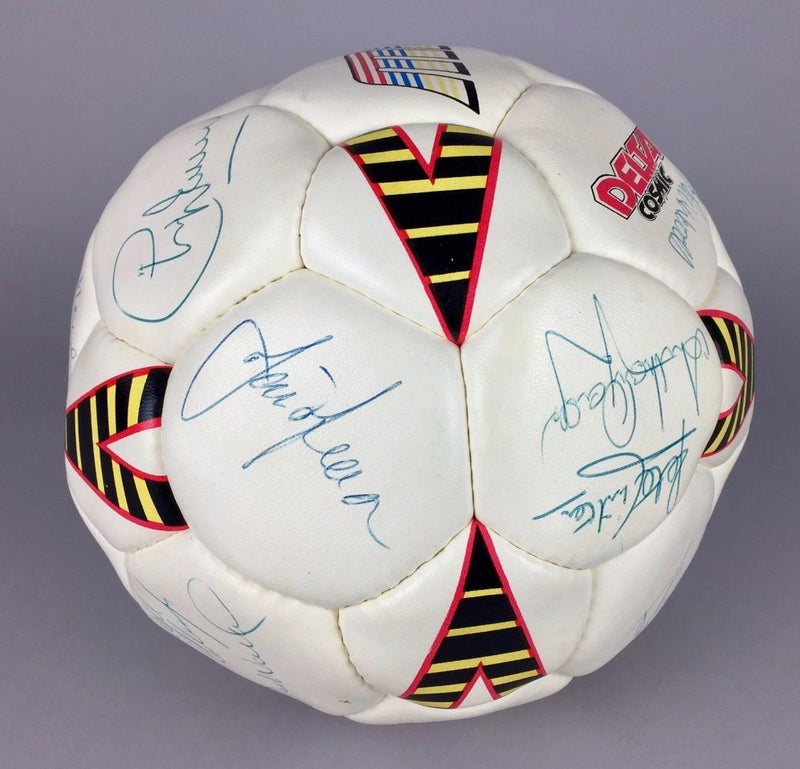 ENGLAND v POLAND, WORLD CUP 1989 - SQUAD TEAM SIGNED FIFA APPROVED MATCH FOOTBALL