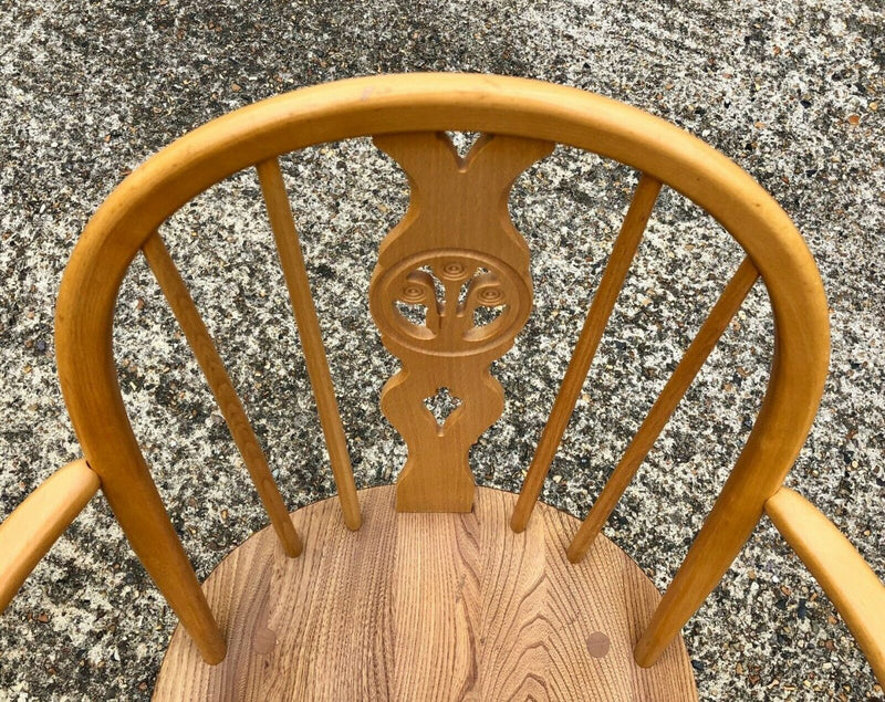 ERCOL - SET OF 6 BEECH/ELM BLONDE WINDSOR HOOP BACK DINING CHAIRS, MODEL 400