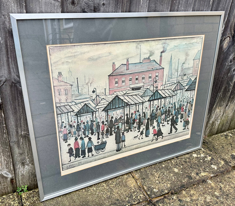L.S. LAURENCE STEPHEN LOWRY 'MARKET SCENE IN A NORTHERN TOWN' SIGNED LIMITED EDITION PRINT