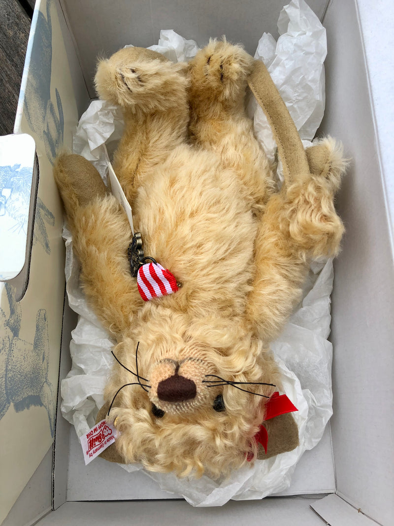 STEIFF 'COWARDLY LION' & 'WICKED WITCH' LIMITED EDITION WIZARD OF OZ TEDDY BEARS, BOXED