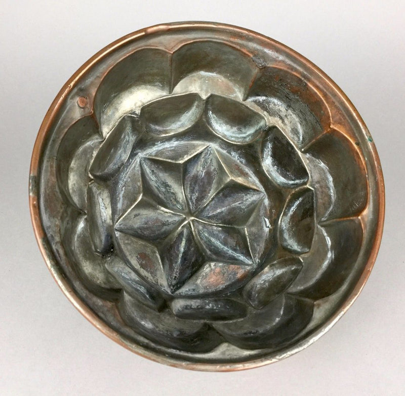 ANTIQUE VICTORIAN COPPER CIRCULAR FLUTED JELLY MOULD