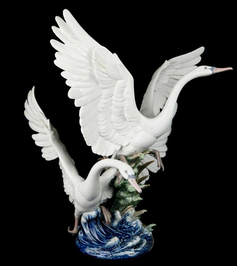 lladro swans