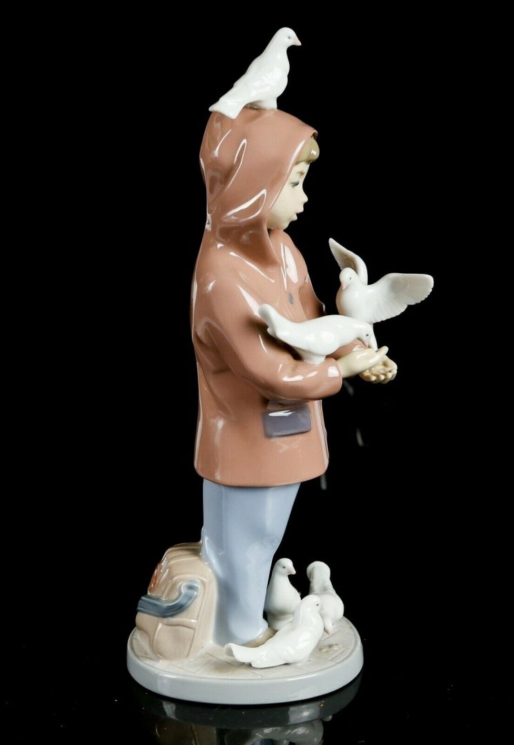 LLADRO -LITTLE FRIENDS- FIGURE MODEL 6129