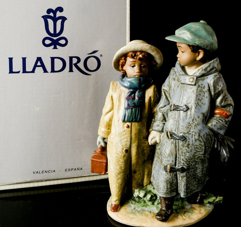LLADRO -OFF TO SCHOOL- GRES FIGURE MODEL 2242, BOXED