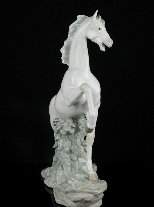 LLADRO -WHITE HORSE- LARGE VICENTE MARTINEZ FIGURE MODEL STALLION 4781