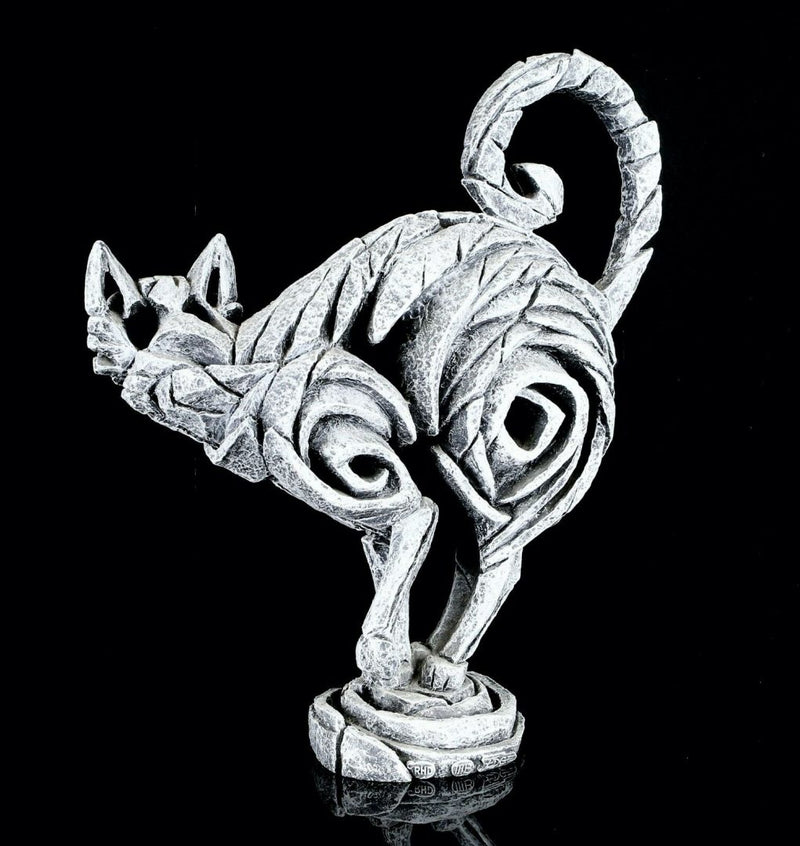 MATT BUCKLEY (BRITISH, C20th) -WHITE CAT- MARBLE &amp; RESIN EDGE SCULPTURE FIGURE