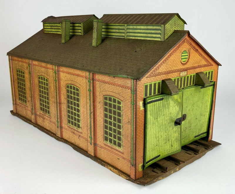 MECCANO HORNBY SERIES O GAUGE TIN PLATE TWIN ROAD/RAIL ENGINE SHED MODEL No.2