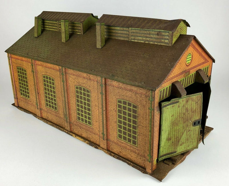 MECCANO HORNBY SERIES O GAUGE TIN PLATE TWIN ROAD/RAIL ENGINE SHED MODEL No.2
