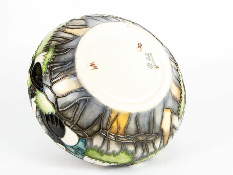 MOORCROFT POTTERY -PUFFIN- 1997 CAROL LOVATT BIRD COASTAL SEASCAPE SQUAT VASE