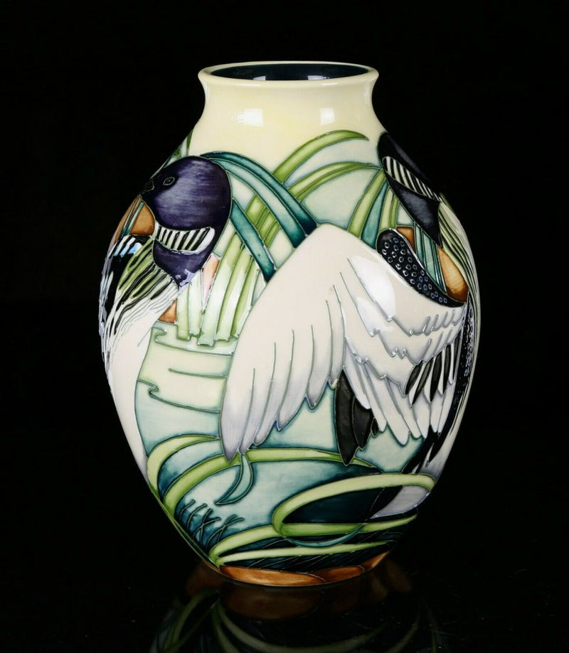MOORCROFT POTTERY -TORRIDON- PHILIP GIBSON 2004 BALUSTER VASE