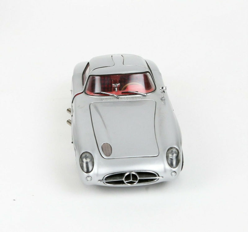 PAULS MODEL ART -MERCEDES BENZ 300 SLR COUPE 1955- 1:24 SCALE PRECISION MODEL