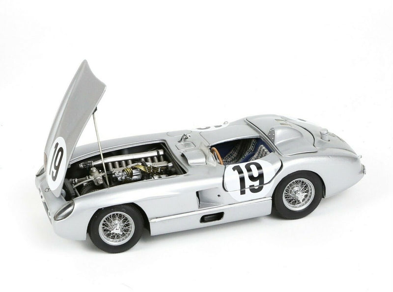 PAULS MODEL ART -MERCEDES BENZ 300 SLR LE MANS 1955- 1:24 SCALE PRECISION MODEL