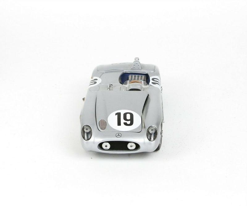 PAULS MODEL ART -MERCEDES BENZ 300 SLR LE MANS 1955- 1:24 SCALE PRECISION MODEL