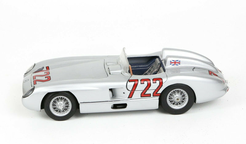 PAULS MODEL ART -MERCEDES BENZ 300 SLR STIRLING MOSS 1955- 1:24 SCALE MODEL