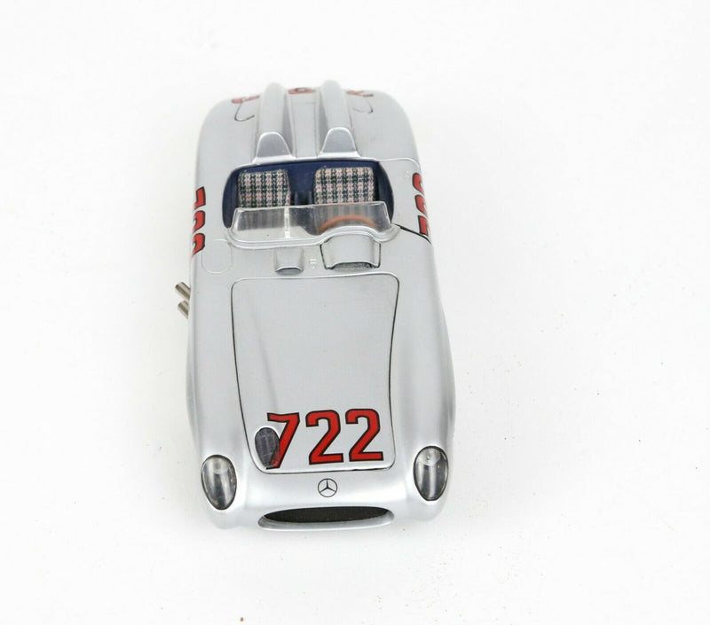 PAULS MODEL ART -MERCEDES BENZ 300 SLR STIRLING MOSS 1955- 1:24 SCALE MODEL