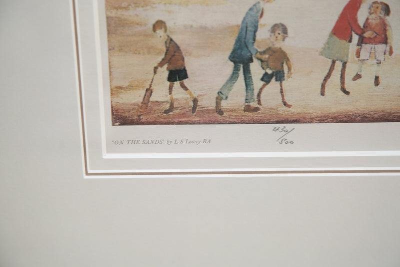 L.S. LAURENCE STEPHEN LOWRY, 'ON THE SANDS', SIGNED LIMITED EDITION PRINT 430/500