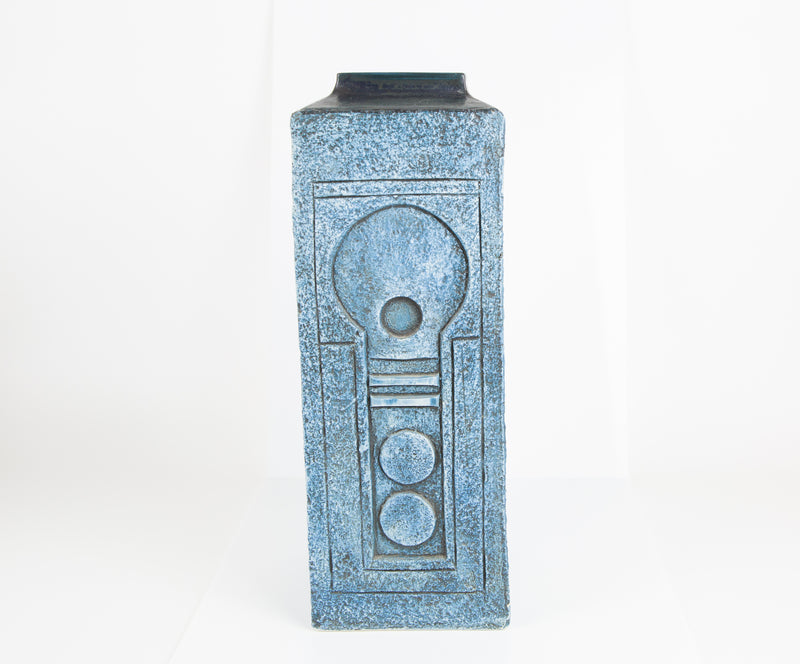 AVRIL BENNETT for TROIKA CORNWALL POTTERY LARGE COLUMN RECTANGLE SHOULDERED VASE