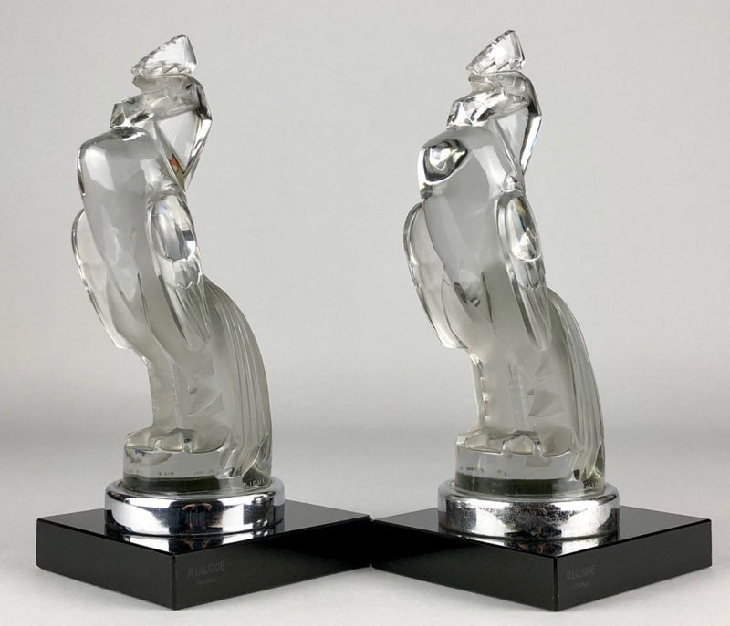 R LALIQUE, FRANCE 'SERRE LIVRES COQ HOUDAN' GLASS COCKEREL MASCOT BOOKENDS No. 1161