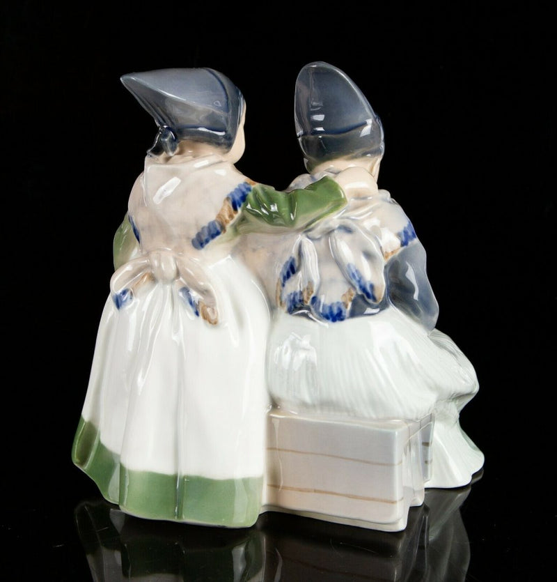 ROYAL COPENHAGEN -AMAGER GIRLS READING- LOTTE BENTER CHILDREN FIGURE MODEL 1395