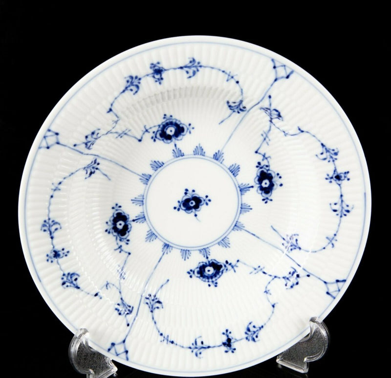 ROYAL COPENHAGEN BLUE/WHITE FLUTED RIMMED COUPE SOUP BOWL No. 168