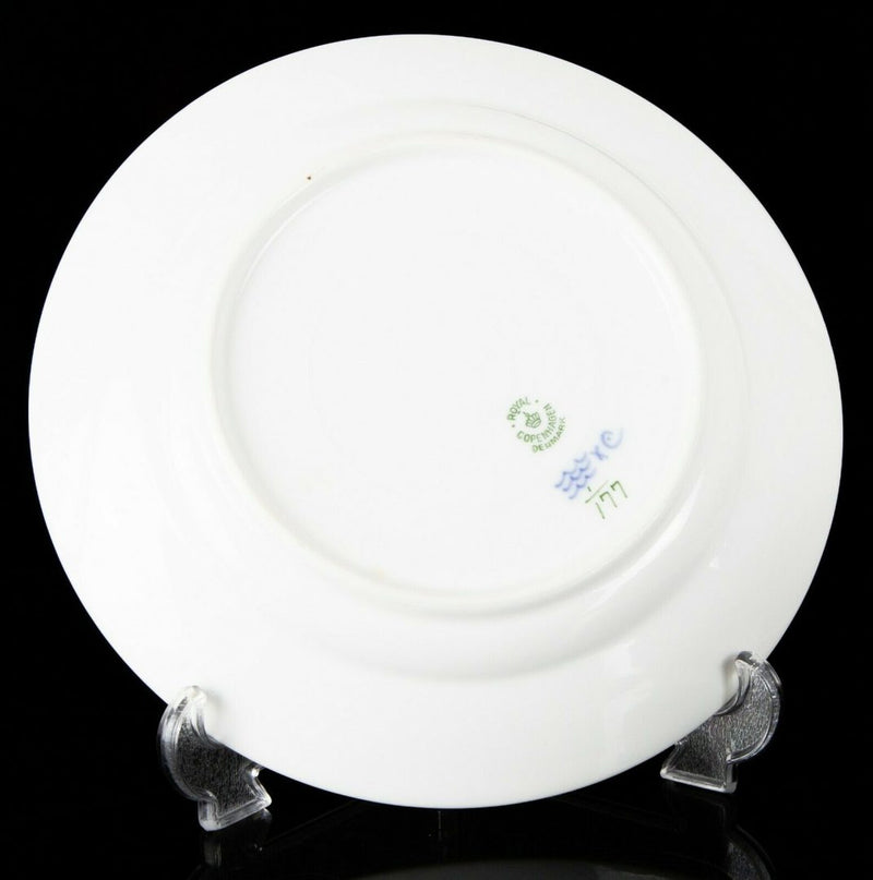 ROYAL COPENHAGEN BLUE/WHITE FLUTED RIMMED DEEP DINNER LUNCH PLATE No. 177