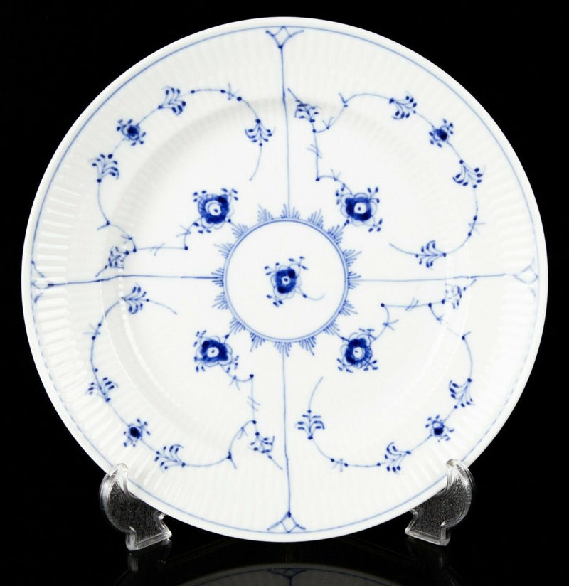 ROYAL COPENHAGEN BLUE/WHITE FLUTED RIMMED DEEP DINNER LUNCH PLATE No. 177