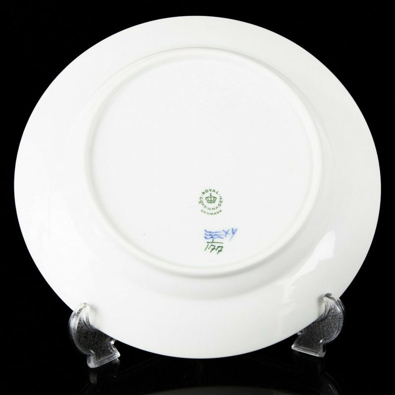 ROYAL COPENHAGEN BLUE/WHITE FLUTED RIMMED DEEP DINNER LUNCH PLATE No. 177
