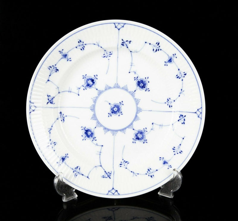 ROYAL COPENHAGEN BLUE/WHITE FLUTED RIMMED DEEP DINNER LUNCH PLATE No. 177