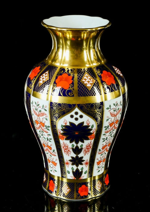 ROYAL CROWN DERBY - JAPANESE OLD IMARI 1128 GOLD BAND PASSIFLORA BALUSTER VASE