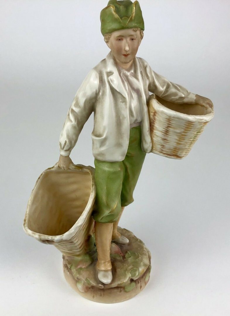 ROYAL DUX 'BASKET CARRIERS' FIGURE MODELS 981 &amp; 982 PAIR BOY MAN GIRL LADY
