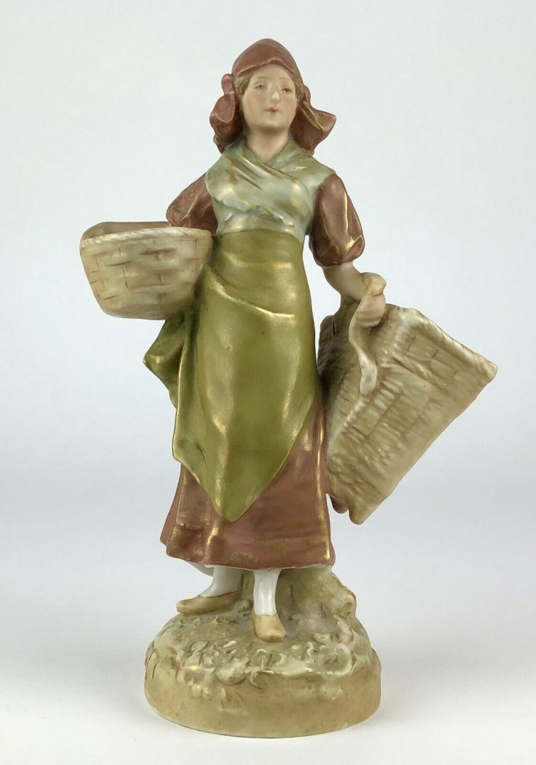 ROYAL DUX 'BASKET CARRIERS' FIGURE MODELS 981 &amp; 982 PAIR BOY MAN GIRL LADY