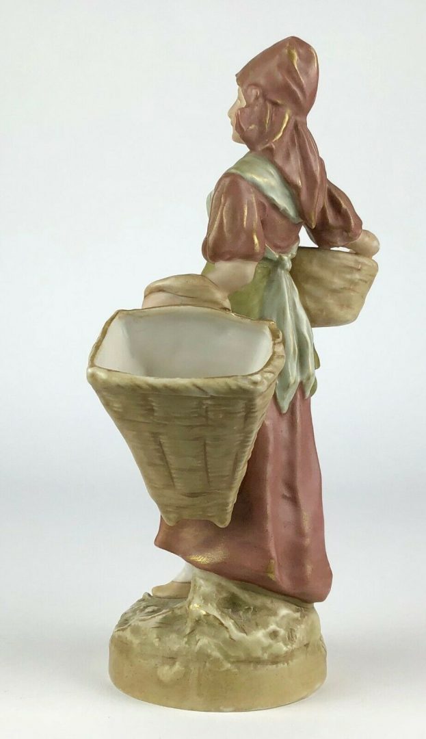 ROYAL DUX 'BASKET CARRIERS' FIGURE MODELS 981 &amp; 982 PAIR BOY MAN GIRL LADY