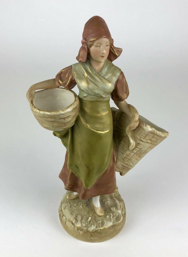 ROYAL DUX 'BASKET CARRIERS' FIGURE MODELS 981 &amp; 982 PAIR BOY MAN GIRL LADY