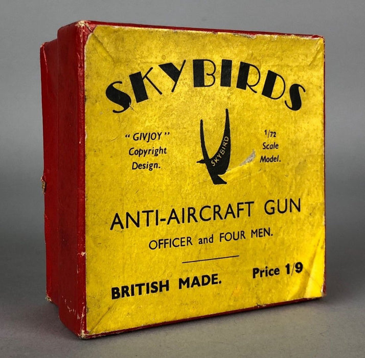 SKYBIRDS SCALE MODELS -ANTI-AIRCRAFT GUN, OFFICER &amp; FOUR MEN- 1/72 MILITARY FIGURE SET