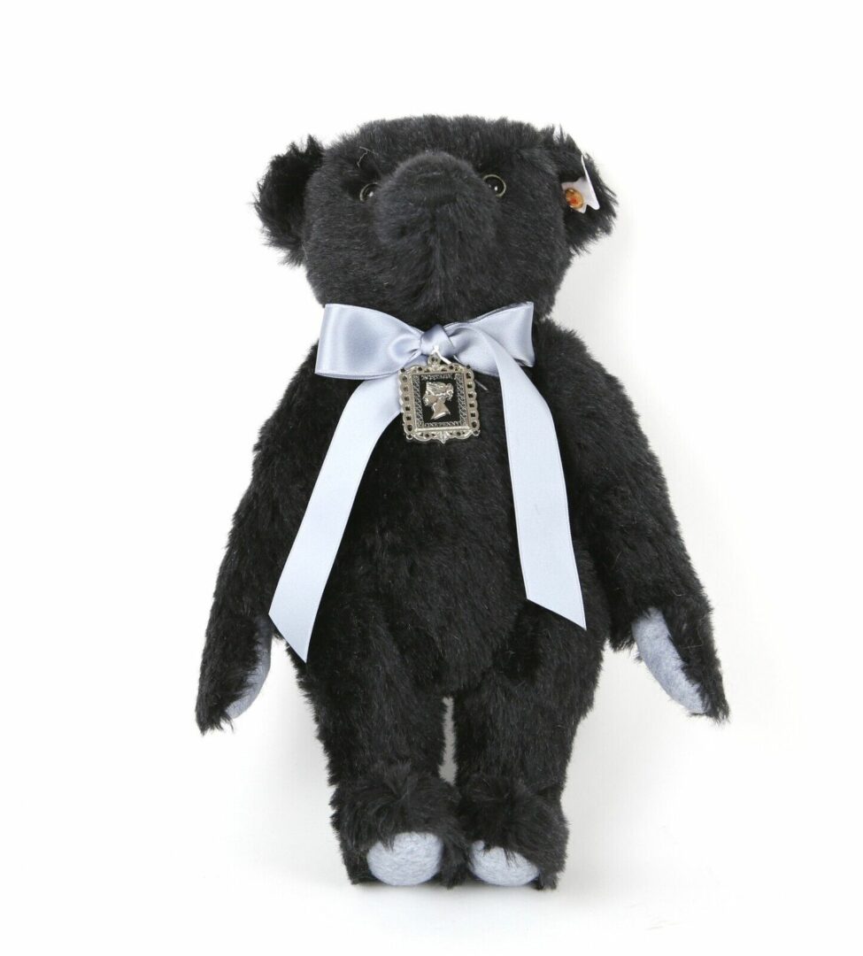 Steiff -Victoria, Penny Black Bear- Danbury Mint Limited Edition