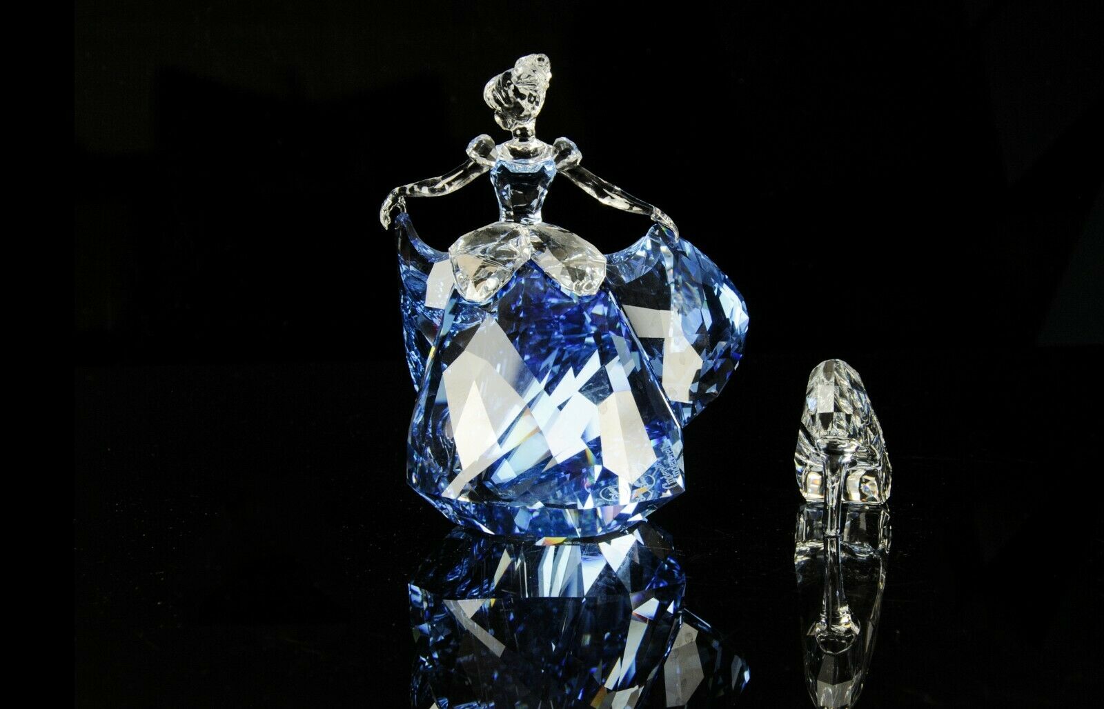 Swarovski -Cinderella &Amp; Slipper- Disney Figure Ornaments