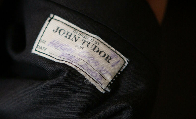 TWO WEEKS NOTICE (2002) - HUGH GRANT GEORGE WADE SUIT JACKET &amp; TROUSERS COSTUME PROP
