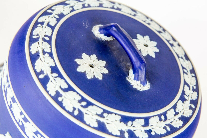 WEDGWOOD JASPERWARE - LARGE BLUE/WHITE NEOCLASSICAL CHEESE DISH &amp; COVER