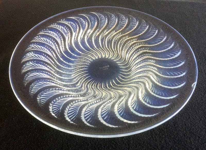 c1933 RENE LALIQUE 'ACTINIA' OPALESCENT GLASS COUPE OUVERTE