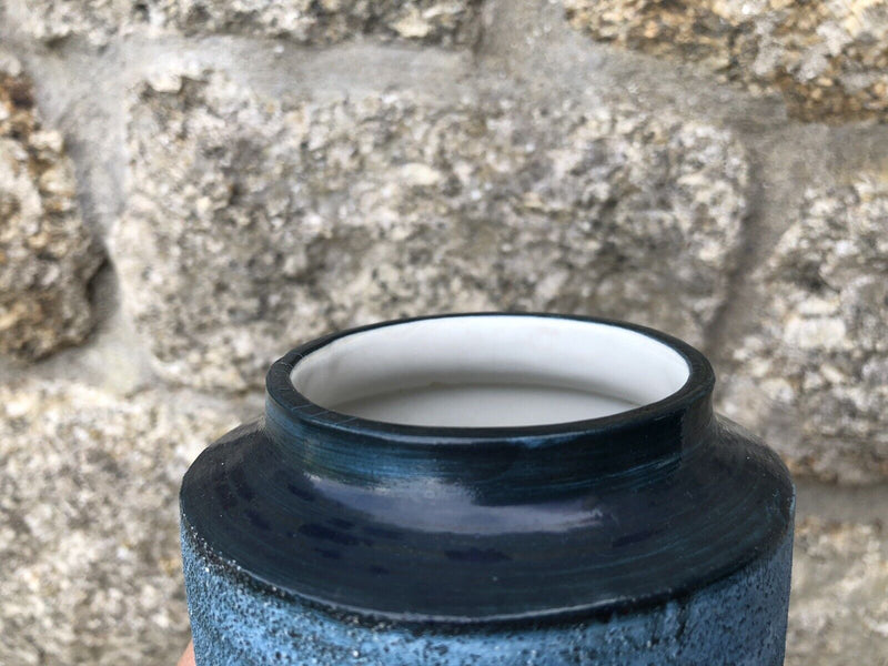ANNE JONES, TROIKA CORNWALL - STUDIO ART POTTERY CYLINDER VASE, BLUE CIRCLES