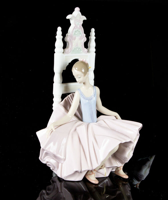 LLADRO 'AFTER THE SHOW' 1998-2000 GIRL BALLERINA DANCER FIGURE MODEL 6484, BOXED