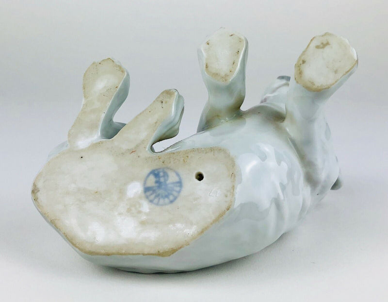 HEUBACH GEBRUDER, DACHSHUND, GERMAN PORCELAIN FIGURE MODEL SEATED DOG HOUND