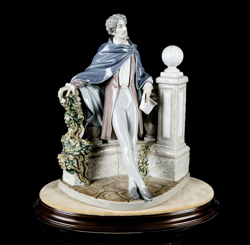 LLADRO 'THE POET' LARGE FIGURE MODEL 5397