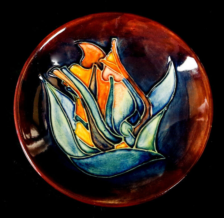 MOORCROFT POTTERY 'RED TULIP' FLORAL FLOWER PIN DISH PLATE, 12cm