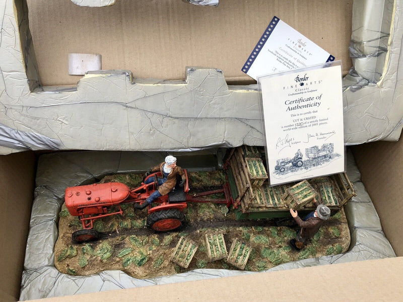 BORDER FINE ARTS 'CUT AND CRATED' LARGE LIMITED EDITION FIGURE MODEL 1220/2001