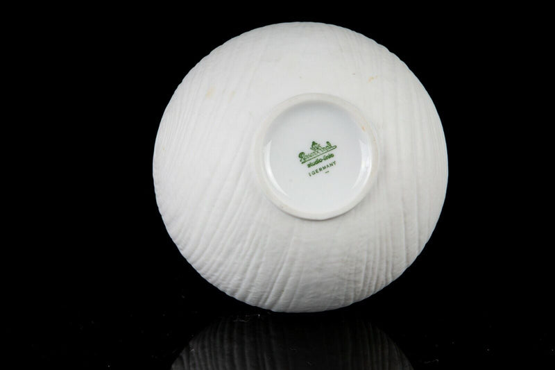 ROSENTHAL STUDIO LINE - DECORATIVE WHITE PORCELAIN GLOBULAR VASE