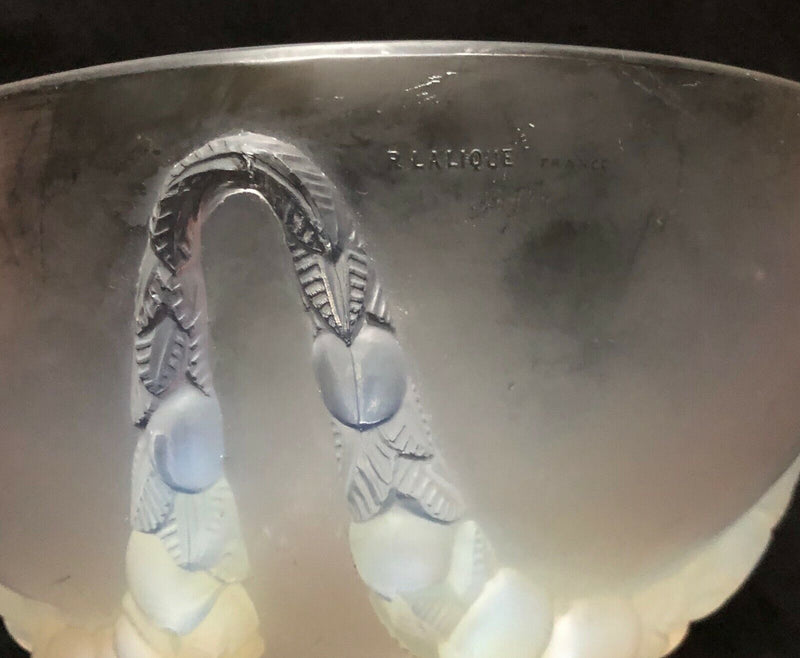 R LALIQUE 'VILLENEUVE' LARGE FROSTED/OPALESCENT GLASS CENTREPIECE BOWL DISH 402